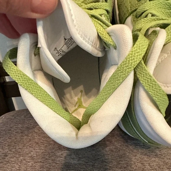Air Jordan 1 Mid SE Green Python 2022 Womens Size 7 - Picture 8 of 11
